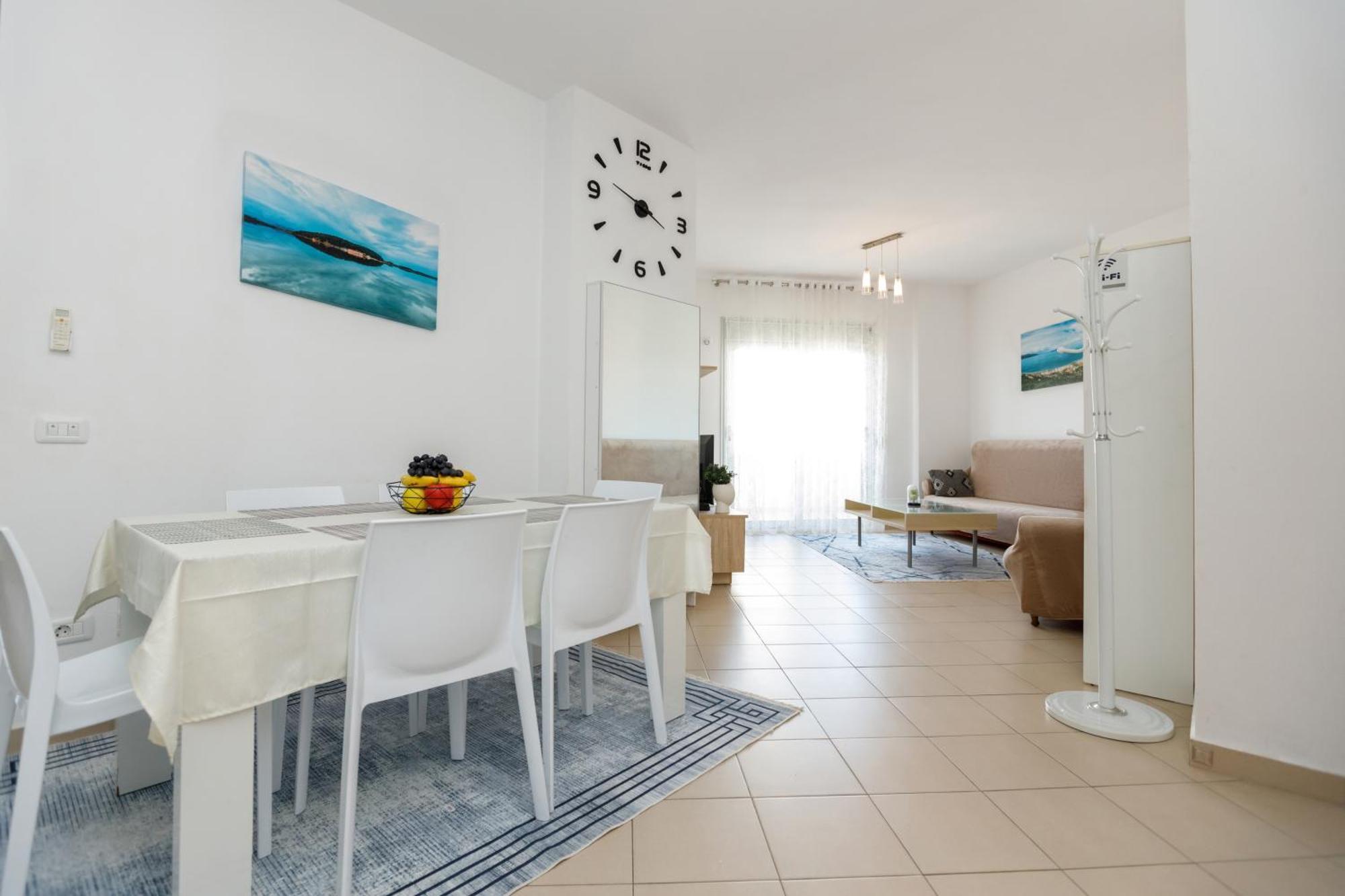 Gus Apartament Vlore Exterior photo