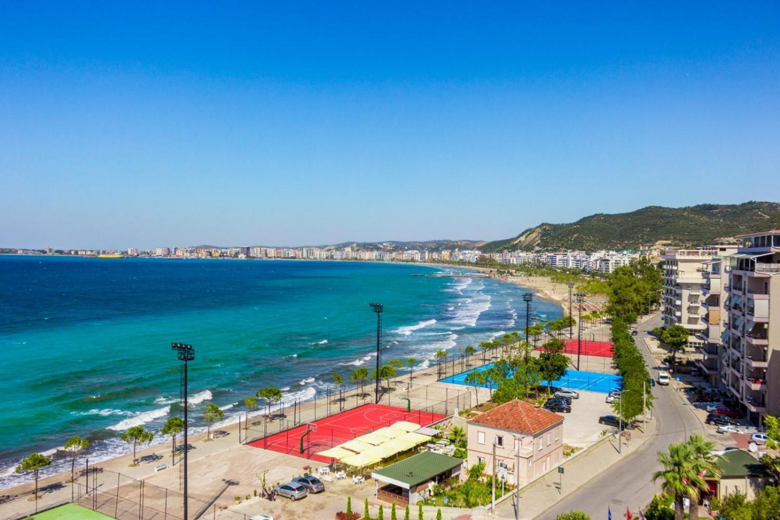 Gus Apartament Vlore Exterior photo
