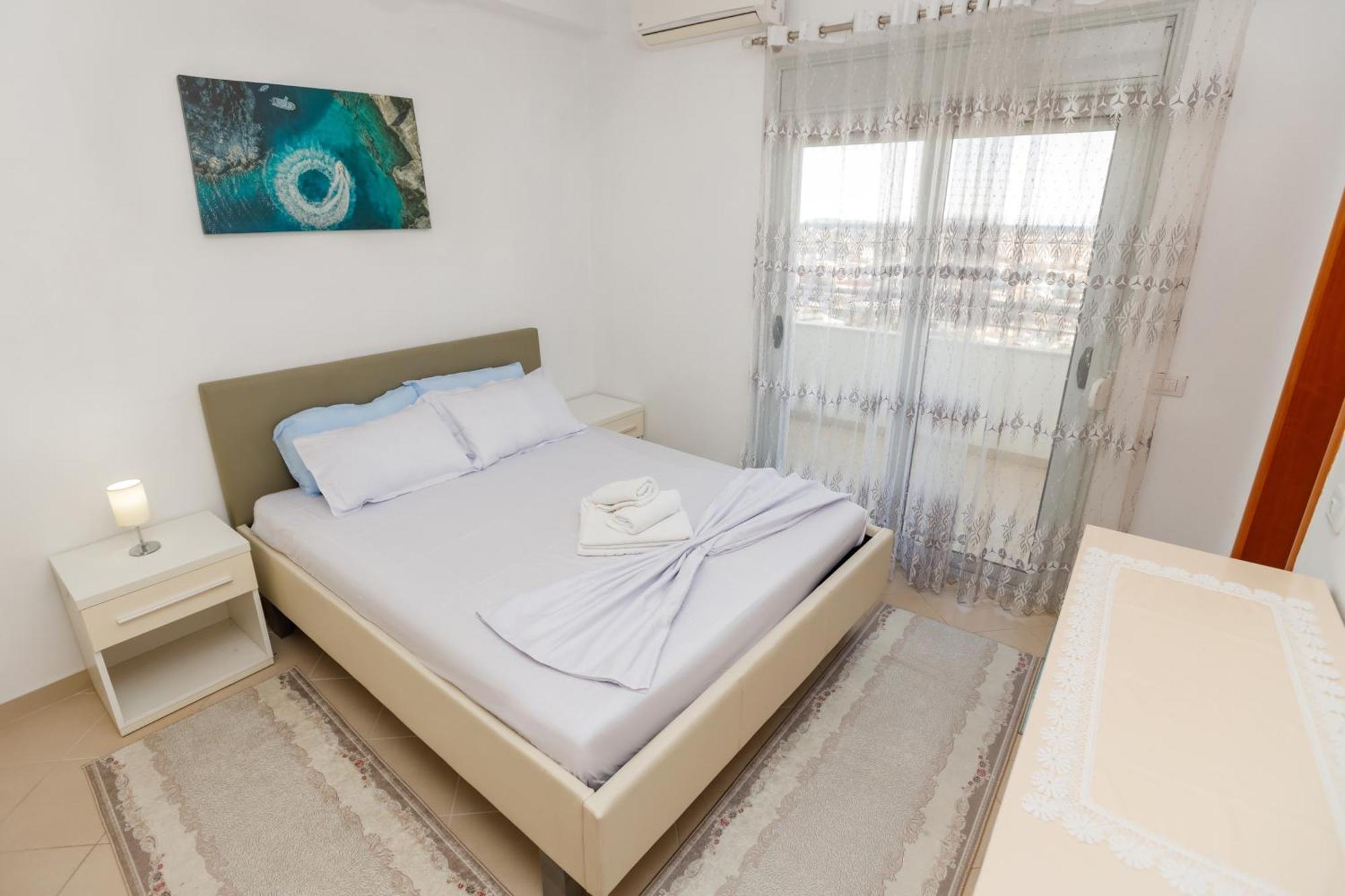 Gus Apartament Vlore Exterior photo