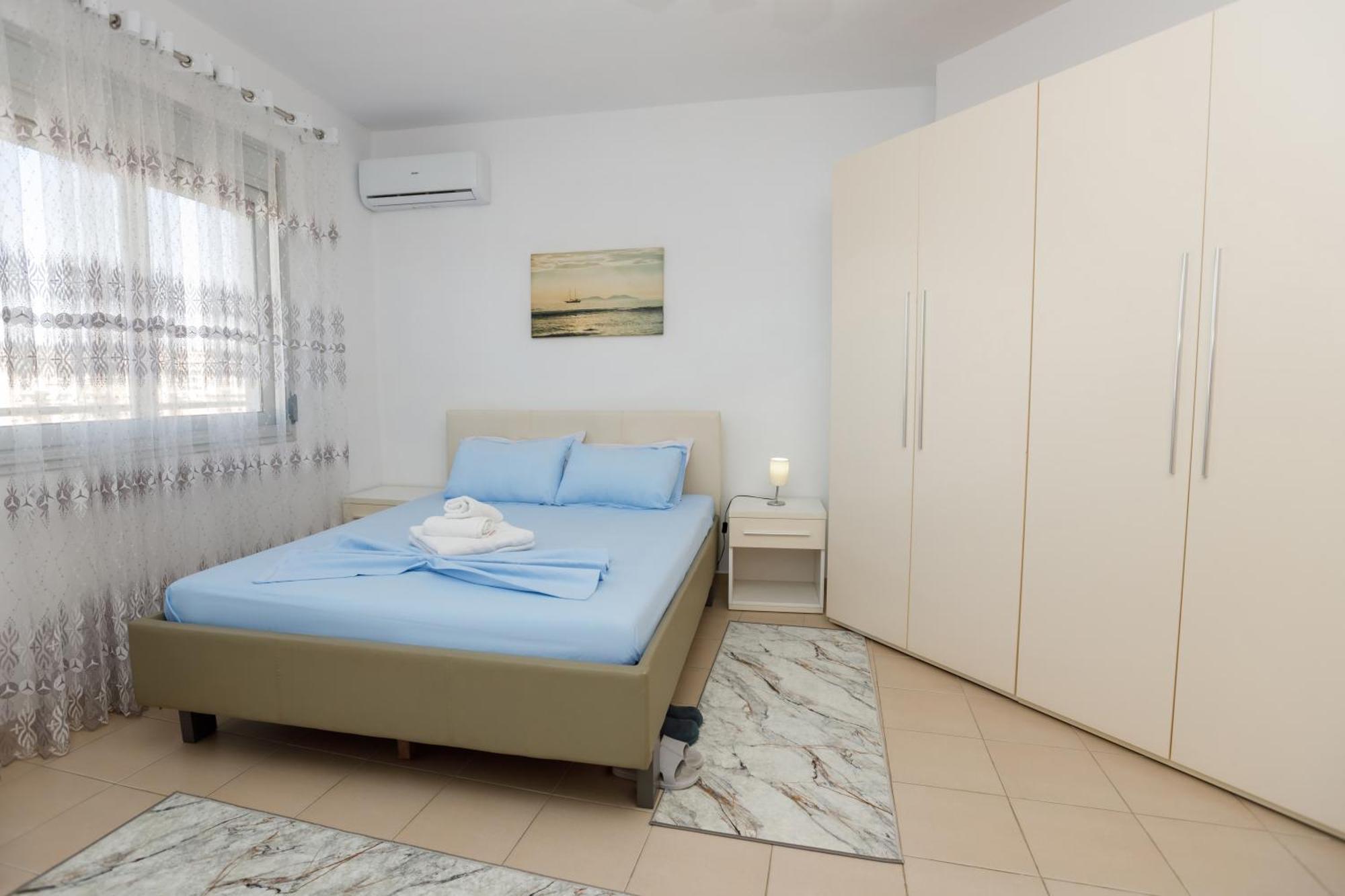 Gus Apartament Vlore Exterior photo