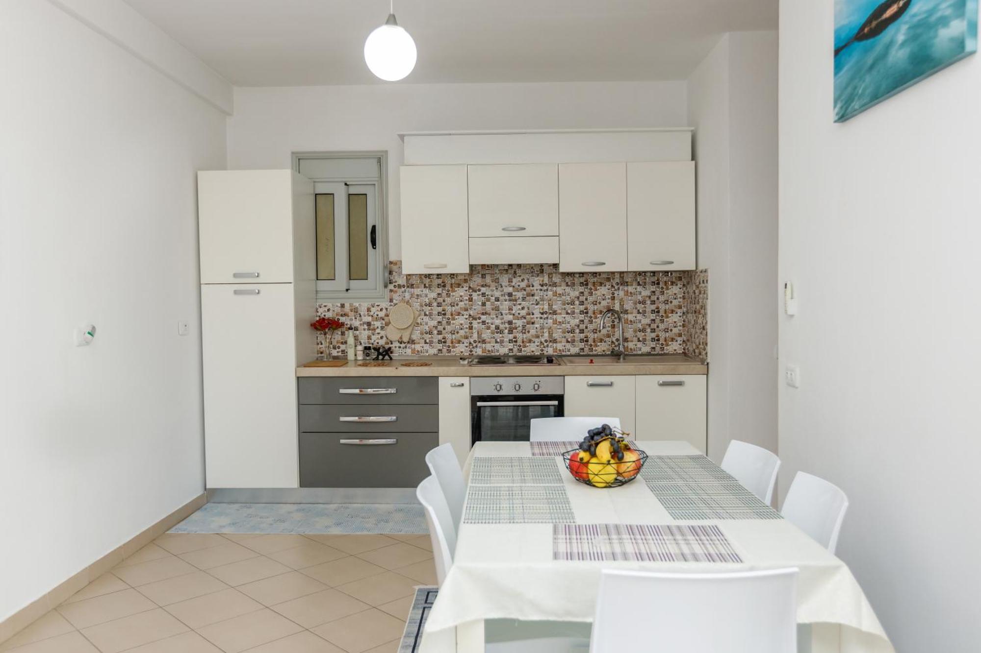 Gus Apartament Vlore Exterior photo