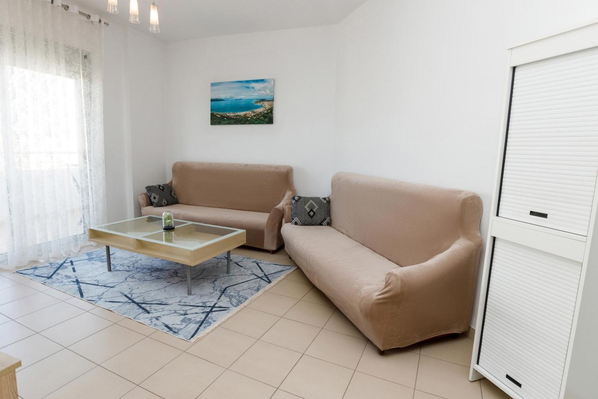 Gus Apartament Vlore Exterior photo